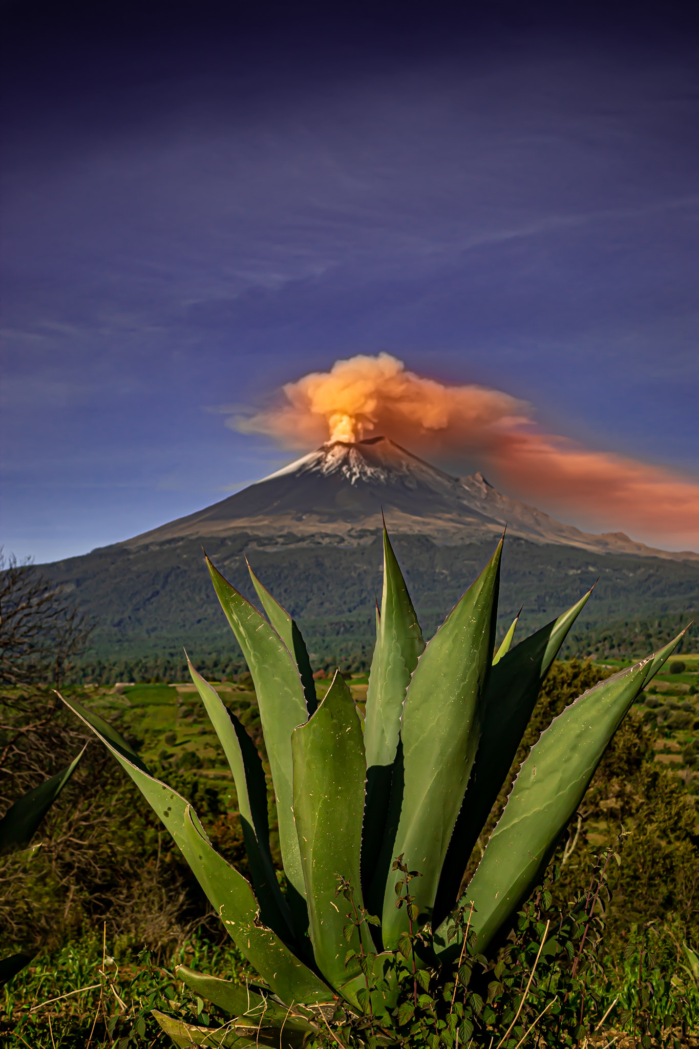 Amanecer en el Popocatepetl